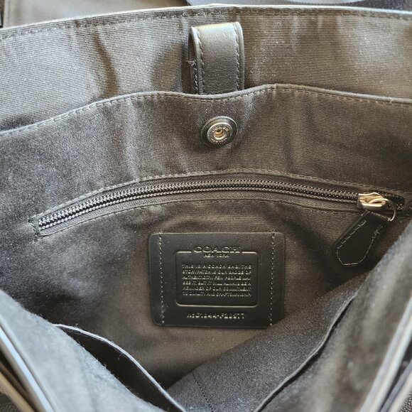 Coach - Charles Small Messenger Bag In Signature Leather - Picture 4 of 4